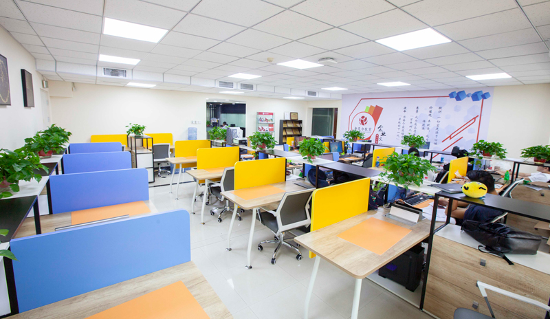 辦公工位出租 共享工位 中關(guān)村聯(lián)合辦公空間